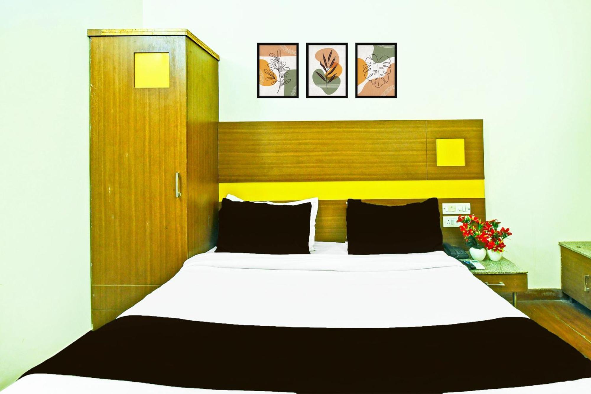 Super Townhouse Amrapali Circle Formerly Hotel Aqua Dzsaipur Kültér fotó