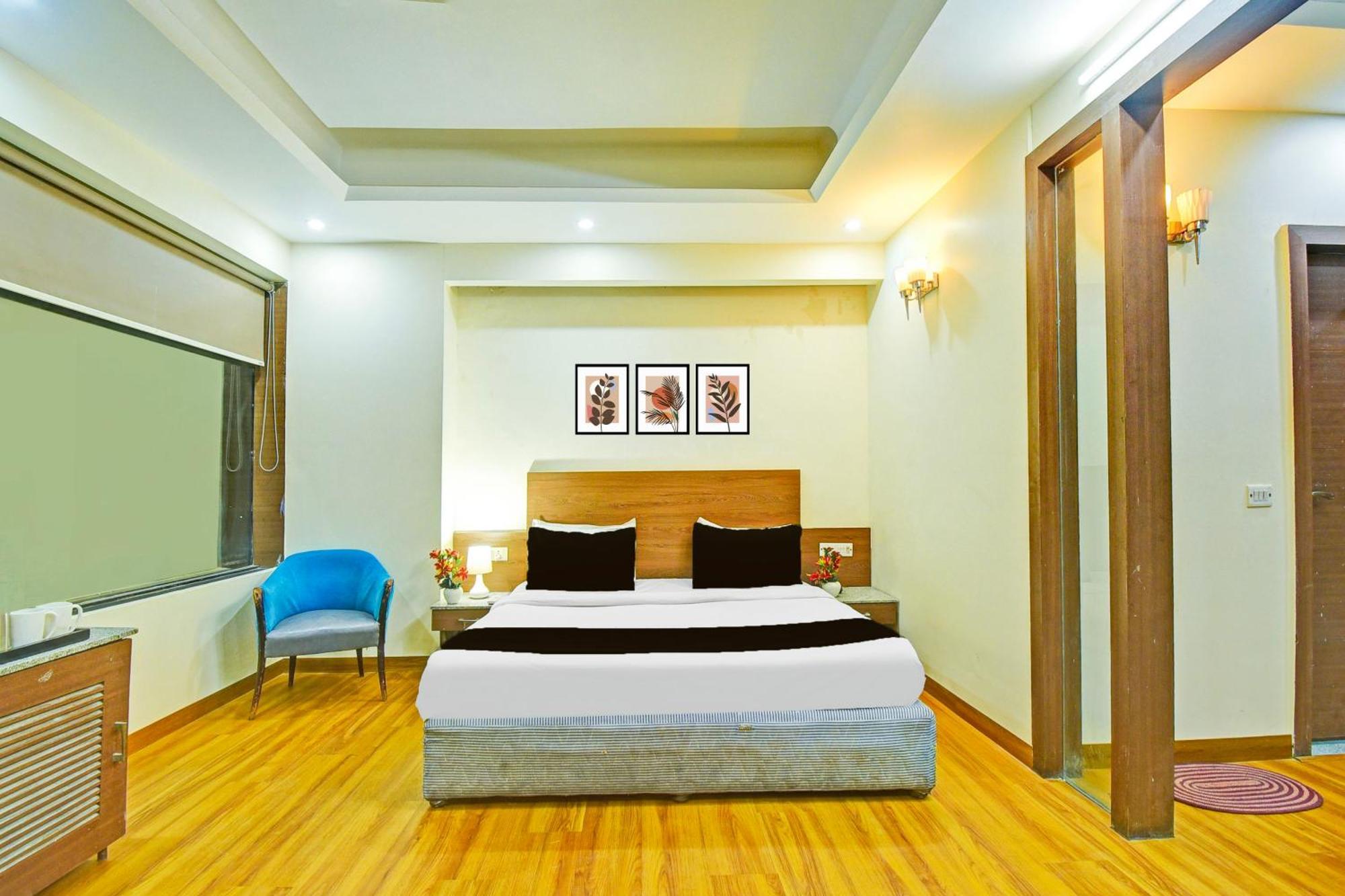 Super Townhouse Amrapali Circle Formerly Hotel Aqua Dzsaipur Kültér fotó